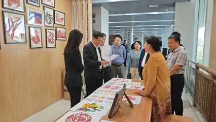 青島市僑聯(lián)赴膠州市文化服務(wù)中心調(diào)研文化藝術(shù)交流活動組織工作